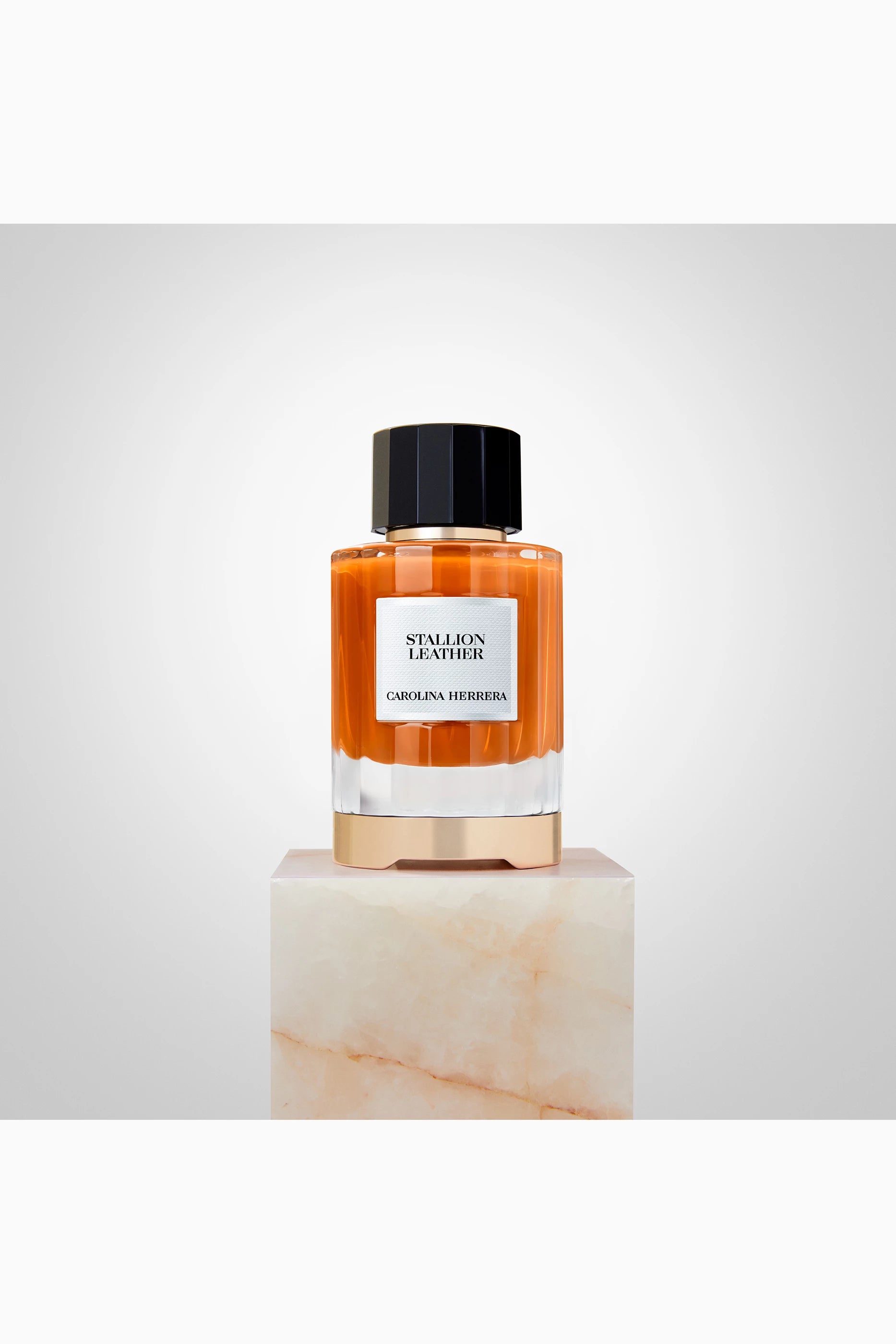 Stallion Leather Herrera Confidential Eau de Parfum