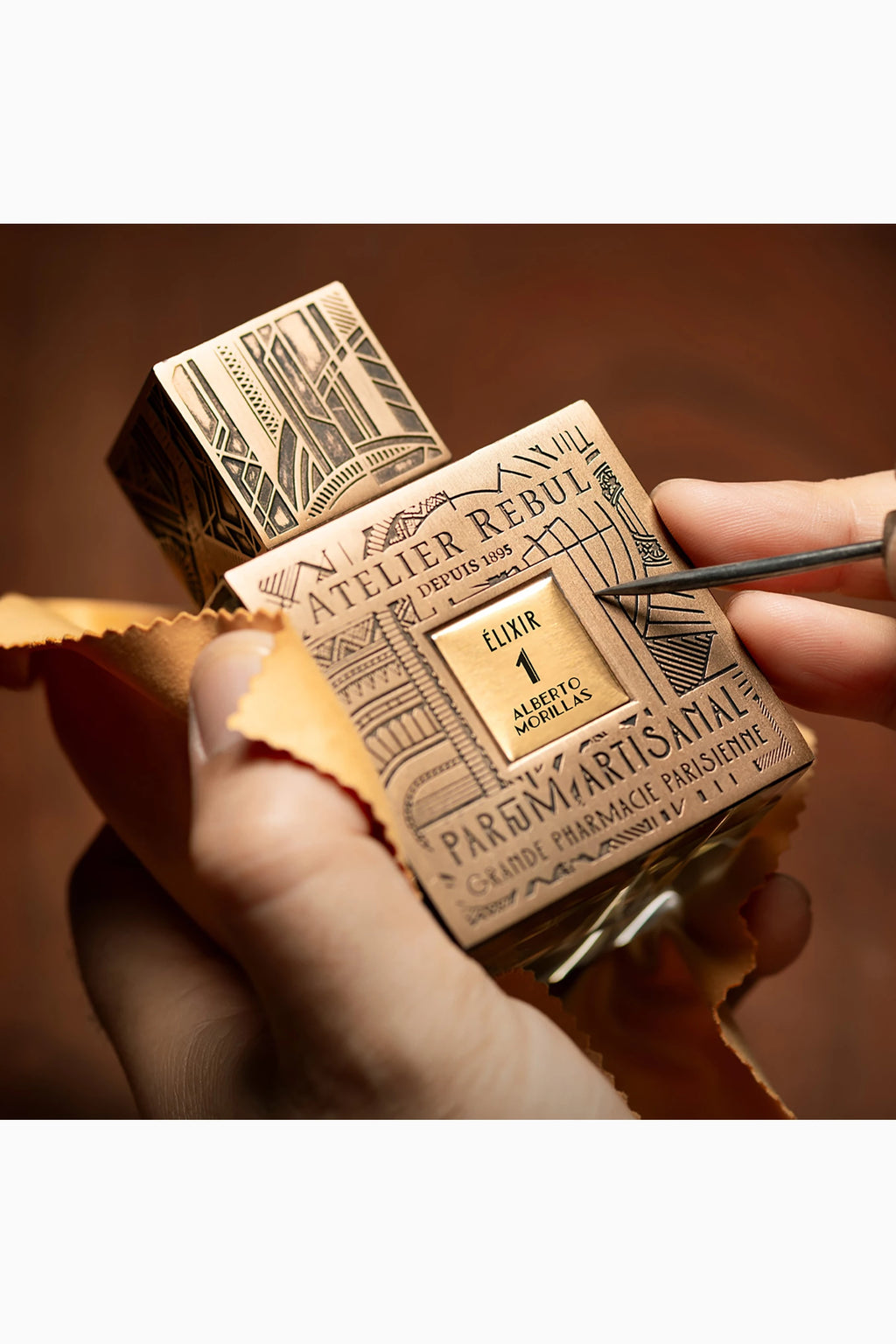 No.1 Elixir Artisanal - Perfume Extract